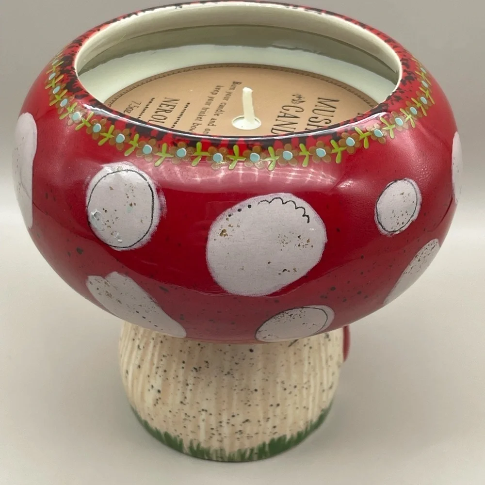 Mushroom Trinket Bowl Candle, Red/White, Scent: Neroli, NWT